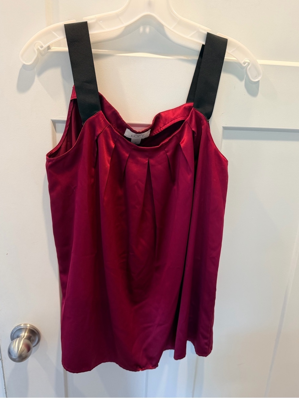 LOFT Satin Shell Tank Top Medium Pink Fuchsia Black Strap Blouse